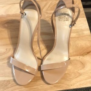 David’s high heels